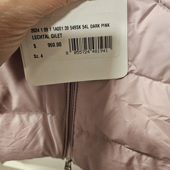 Moncler Matte Pink Down Vest Size 4– NWT $1050 Retail $950